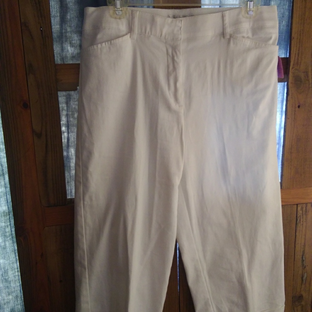 DressBarn capri